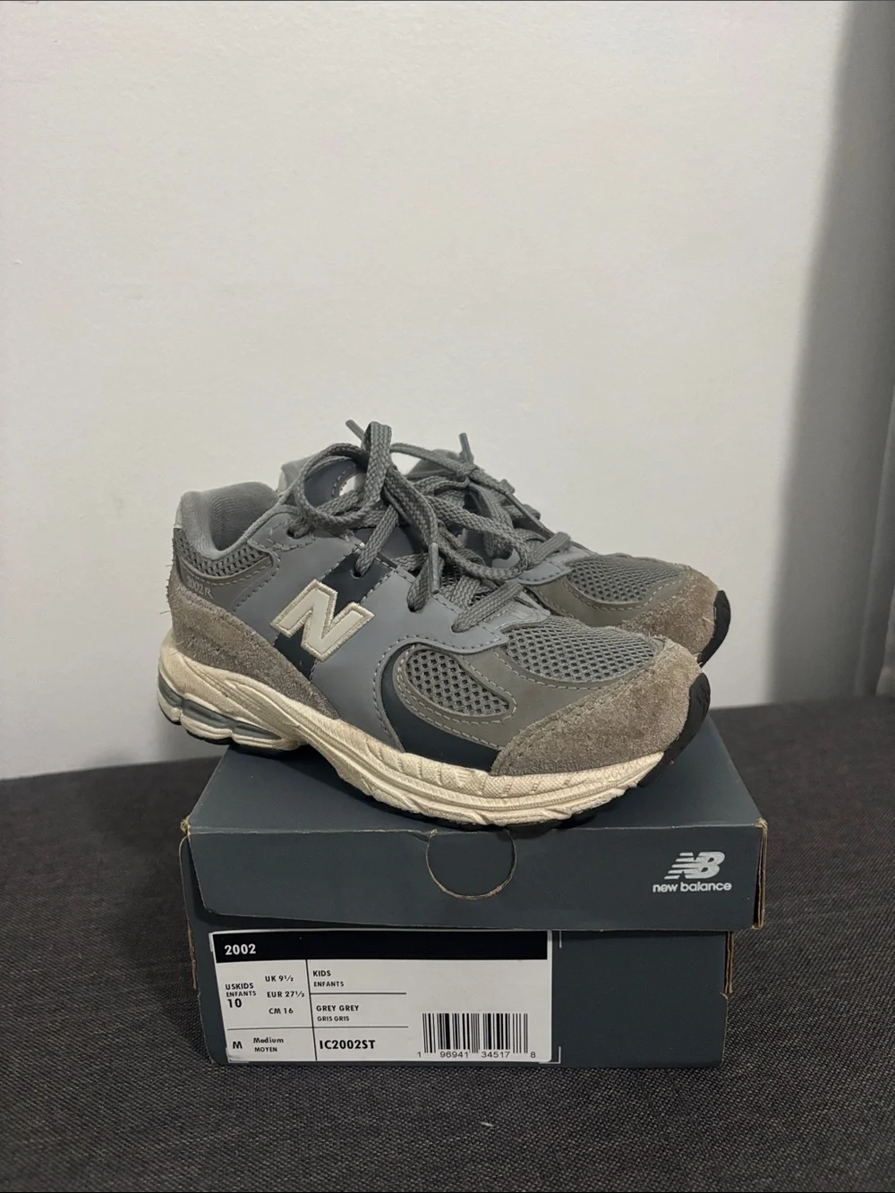 New Balance kids Grey 2002R Athletic Sneakers